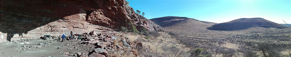 Felsvorsprung in der Kalahari-Wüste