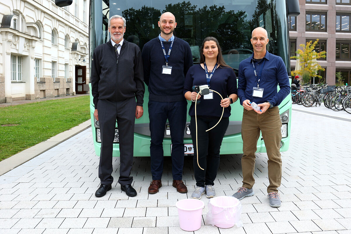 Gruppenfoto Insekten-Bus-Monitoring